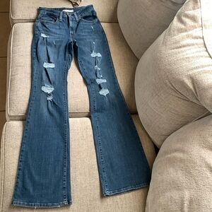 Women’s Flare Levi’s